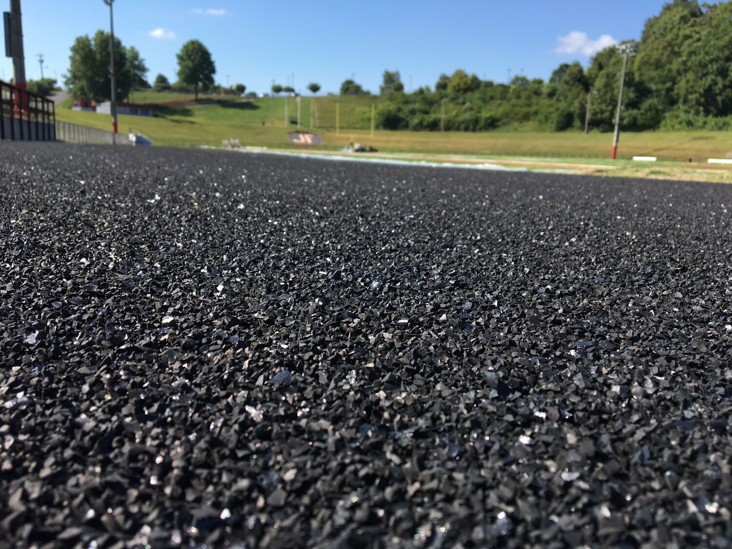 Укладка асфальтовой крошки Асфальт крошка